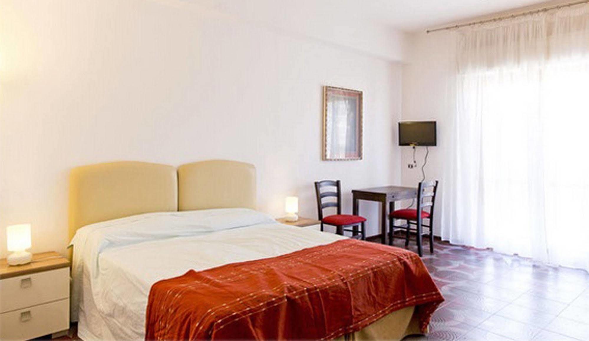 Residenza Paola Hotel Palermo Exterior photo